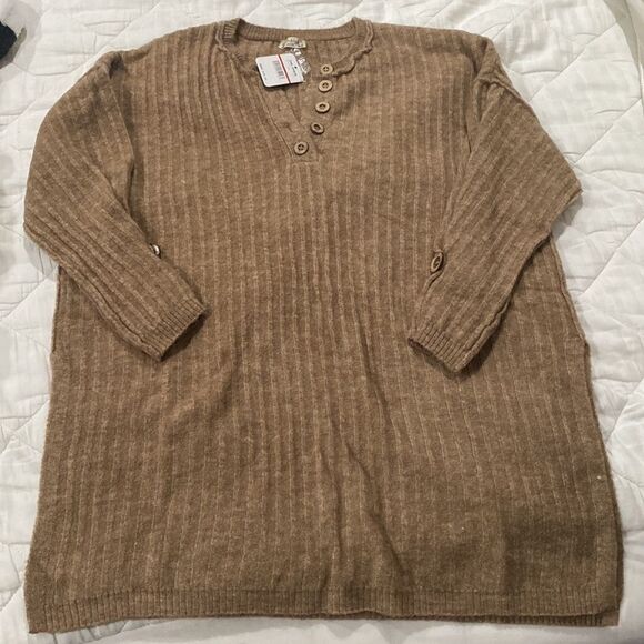 NWT Free People Around The Clock Top - Picture 4 of 7